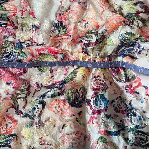 BNCI Skydancer Bohemian Embroidered Dress size L Flared Sleeves NWT - Picture 9 of 10